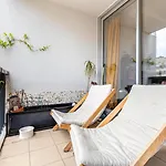 Guestready - Skyline Serenity Near Famous Hotspots